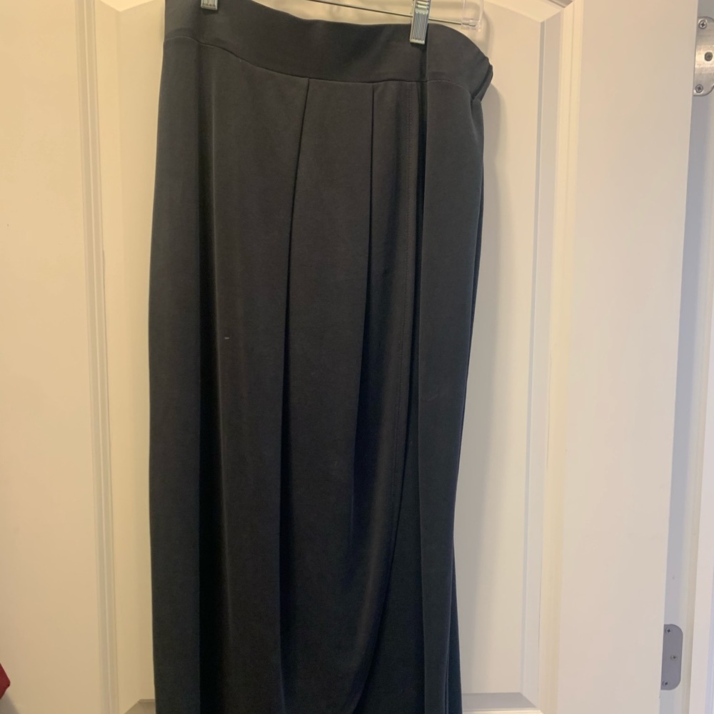This is a mid-calf long skirt!
